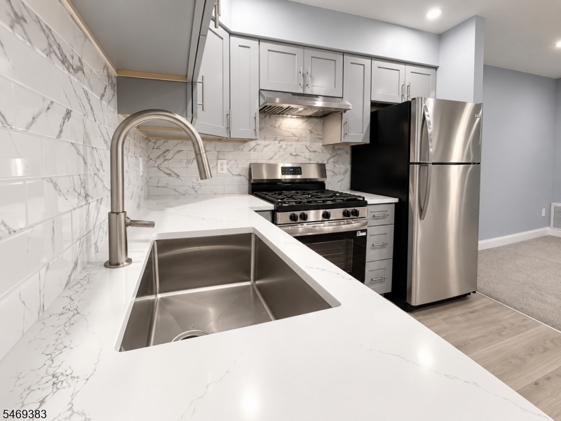 1124 Waterford Drive Edison NJ 08817