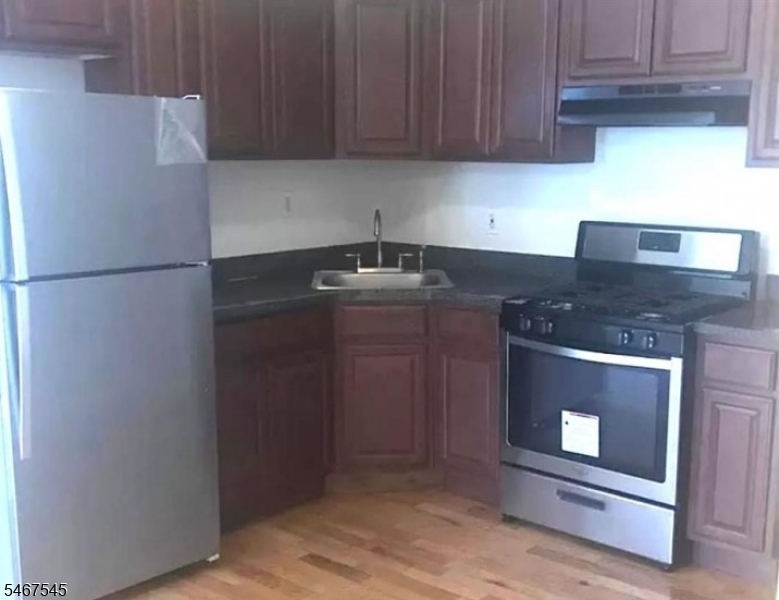 175 N 17th Street East Orange NJ 07017
