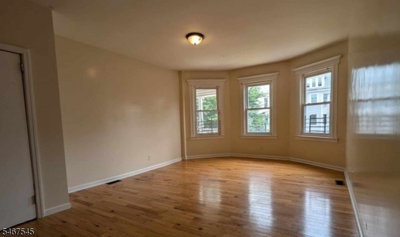 175 N 17th Street East Orange NJ 07017