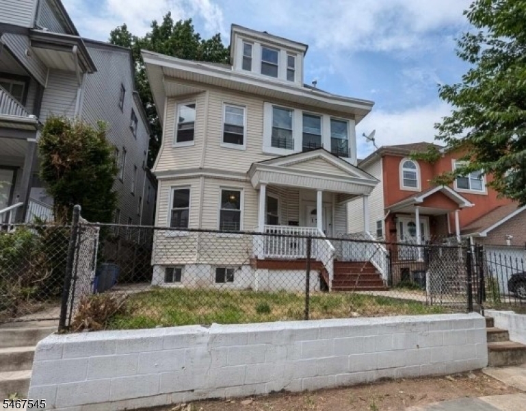 175 N 17th Street East Orange NJ 07017