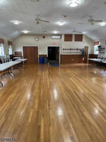 120 Lake Drive E Wayne NJ 07470