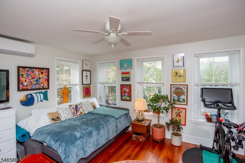 47 Elm Street Lambertville NJ 08530