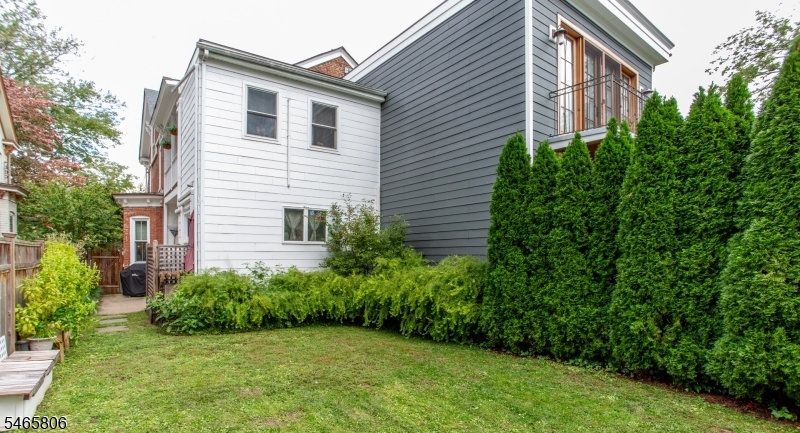 47 Elm Street Lambertville NJ 08530