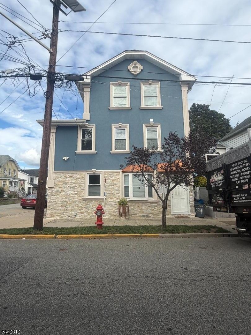 229 Thomas Avenue Lyndhurst NJ 07071