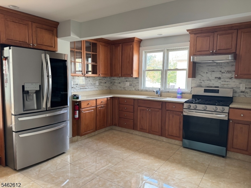 229 Thomas Avenue Lyndhurst NJ 07071