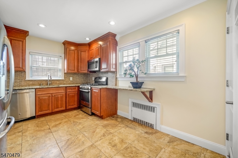 466 Beardsley Avenue Bloomfield NJ 07003