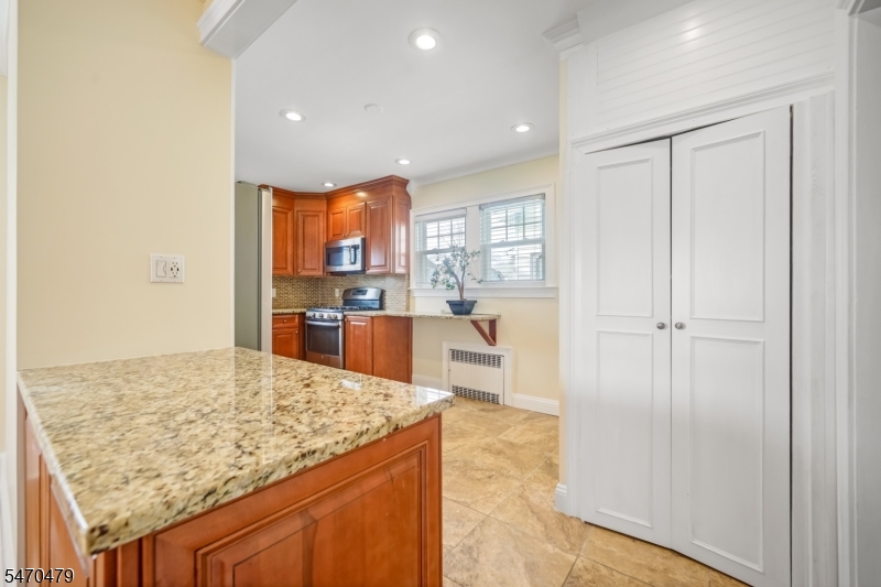 466 Beardsley Avenue Bloomfield NJ 07003