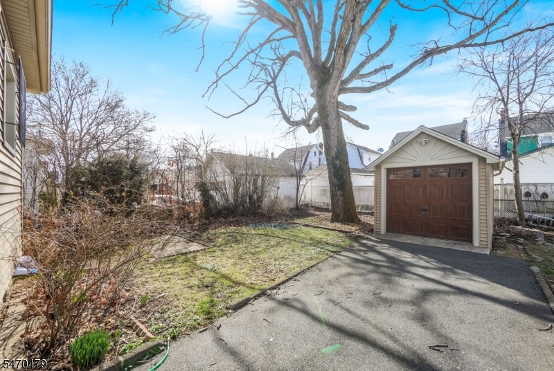 466 Beardsley Avenue Bloomfield NJ 07003