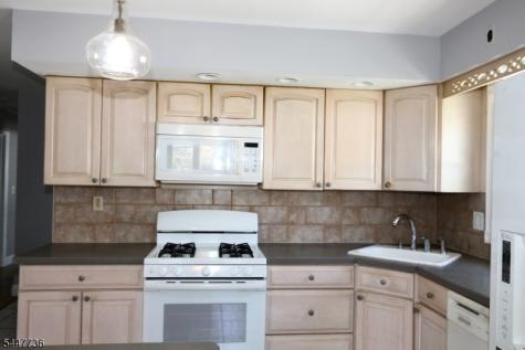 340 Fenlon Boulevard Clifton NJ 07014