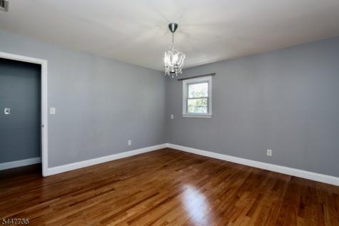 340 Fenlon Boulevard Clifton NJ 07014