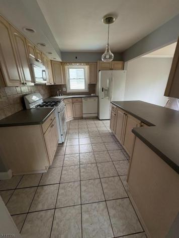 340 Fenlon Boulevard Clifton NJ 07014