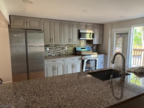 87 Fairview Avenue Somerville NJ 08876