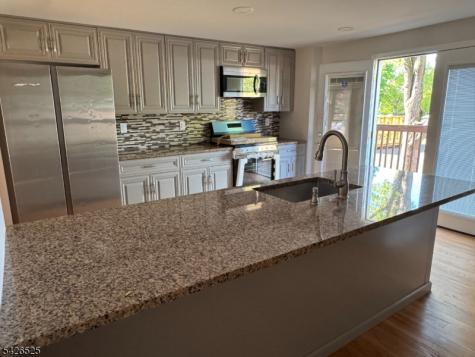 87 Fairview Avenue Somerville NJ 08876