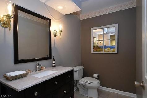 12 Mcmanus Court West Orange NJ 07052