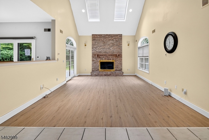 15 Scenic Drive Ewing NJ 08628