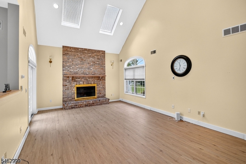 15 Scenic Drive Ewing NJ 08628