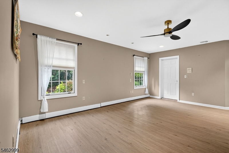 15 Scenic Drive Ewing NJ 08628