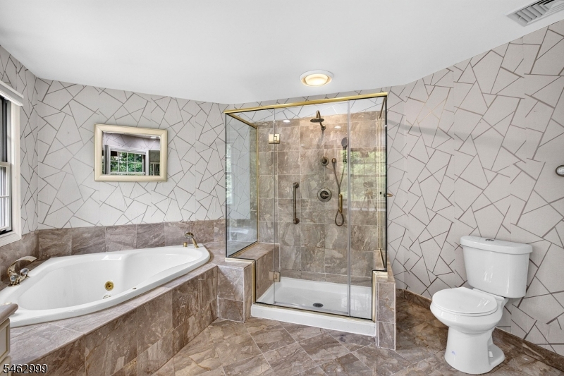 15 Scenic Drive Ewing NJ 08628