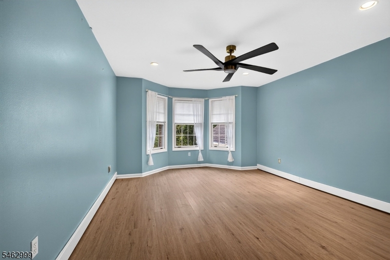 15 Scenic Drive Ewing NJ 08628