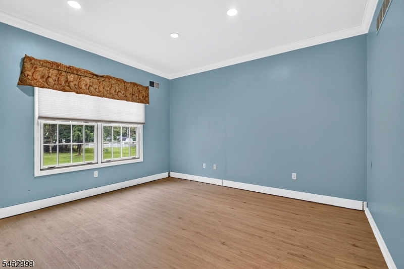 15 Scenic Drive Ewing NJ 08628