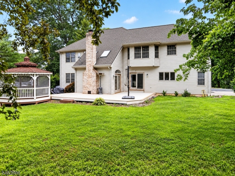 15 Scenic Drive Ewing NJ 08628