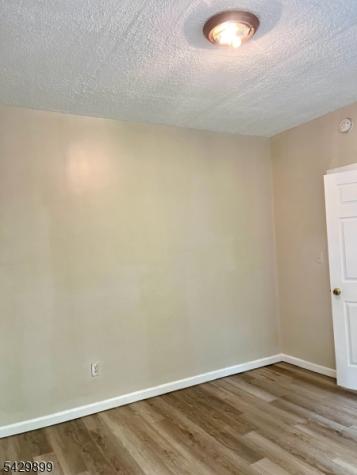15 9TH Avenue East Orange NJ 07018