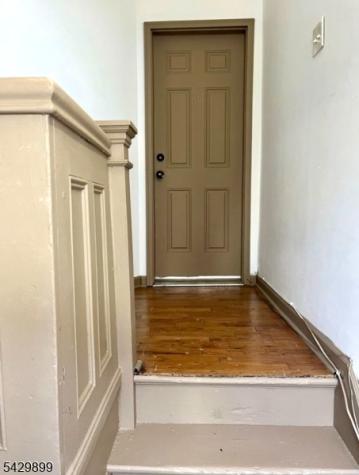 15 9TH Avenue East Orange NJ 07018