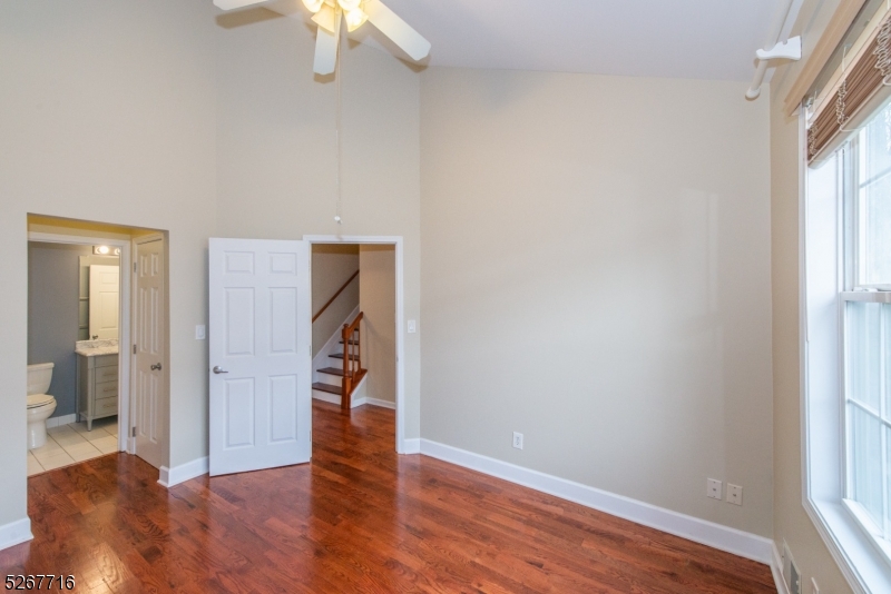124 Stratford Drive Nutley NJ 07110