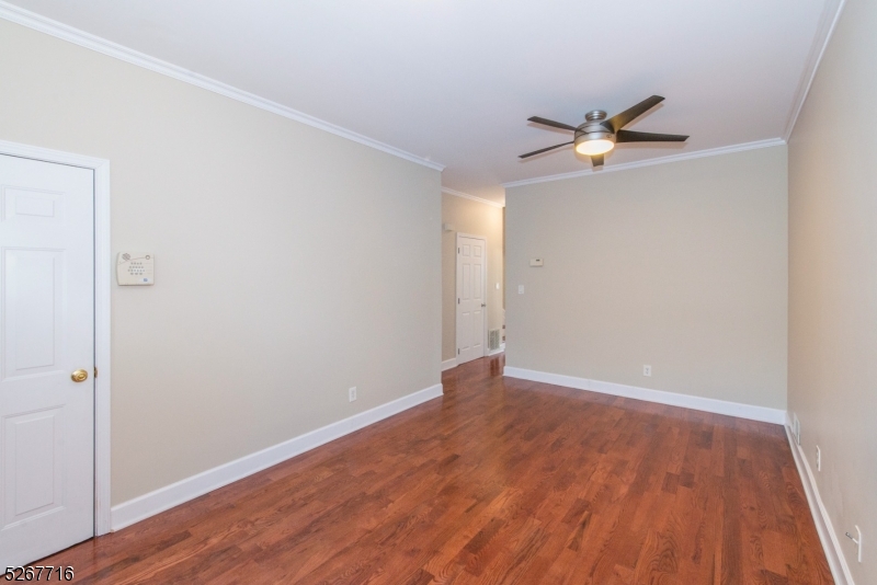 124 Stratford Drive Nutley NJ 07110