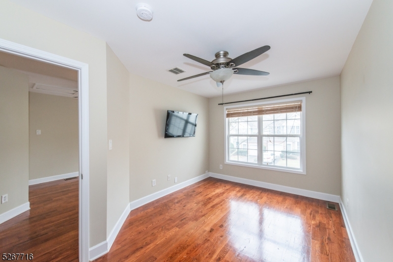 124 Stratford Drive Nutley NJ 07110