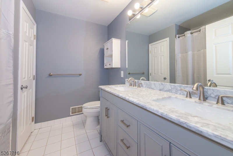 124 Stratford Drive Nutley NJ 07110