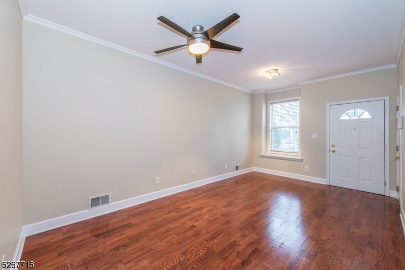 124 Stratford Drive Nutley NJ 07110