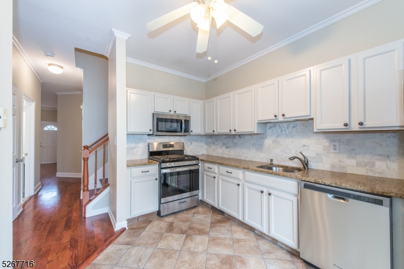 124 Stratford Drive Nutley NJ 07110