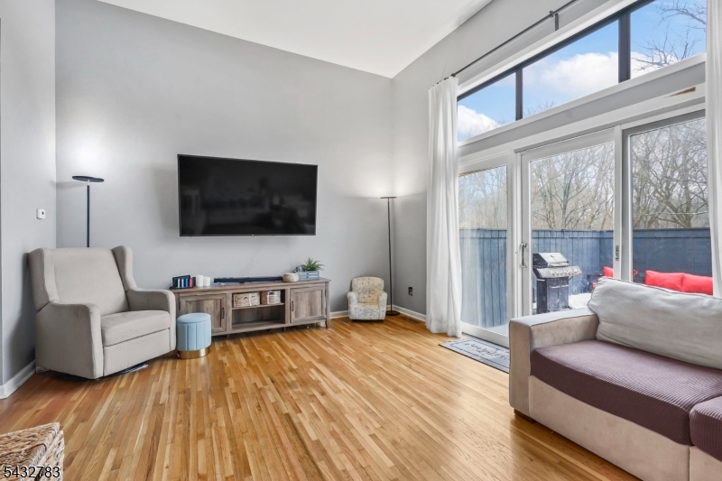 424 Tall Oak Lane Hillsborough NJ 08844