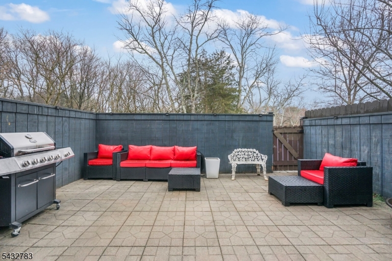 424 Tall Oak Lane Hillsborough NJ 08844
