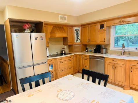 7 Doremus Drive Parsippany-troy Hills NJ 07054