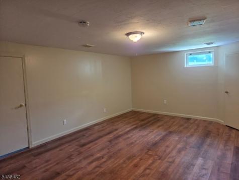 8 Chester Court Edison NJ 08817