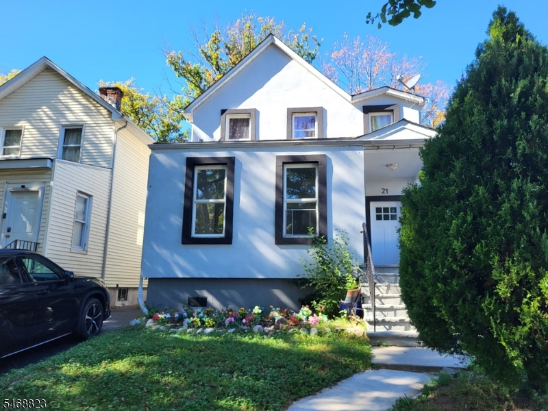 21 Oak Street East Orange NJ 07018