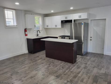 21 Oak Street East Orange NJ 07018