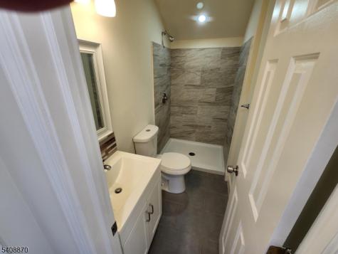 7 Lindsley Road Little Falls NJ 07424