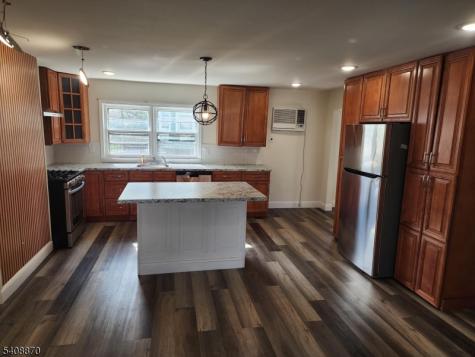 7 Lindsley Road Little Falls NJ 07424