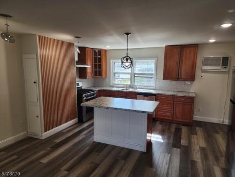 7 Lindsley Road Little Falls NJ 07424