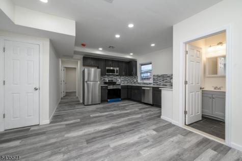 287 Orange St Apt 2 Newark NJ 07103