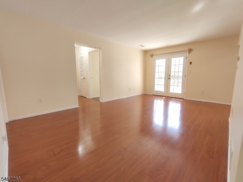 1807 Green Hollow Drive Woodbridge NJ 08830