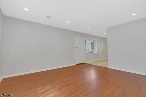 67 Woodland Avenue Woodbridge NJ 08863