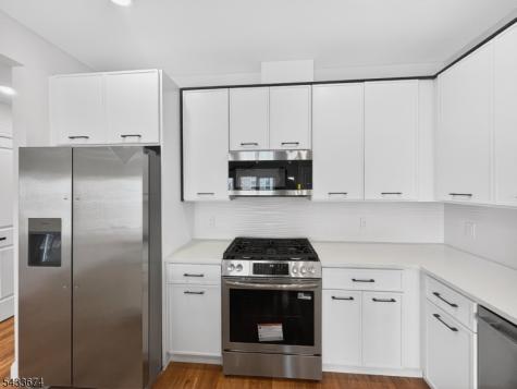 264 Hunterdon Street Newark NJ 07103