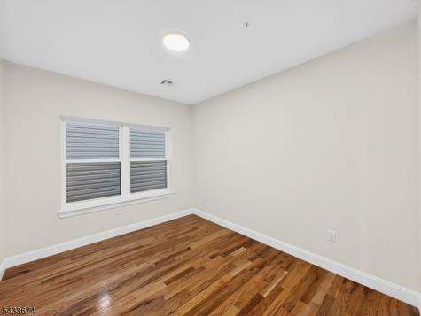 264 Hunterdon Street Newark NJ 07103