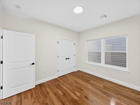 264 Hunterdon Street Newark NJ 07103