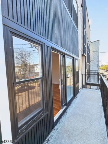 264 Hunterdon Street Newark NJ 07103
