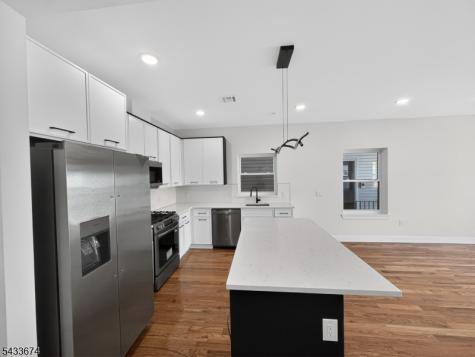264 Hunterdon Street Newark NJ 07103